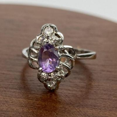 STERLING SILVER AMETHYST & WHITE STONE RING SIZE 7.25