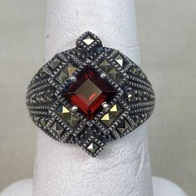 Judith Jack Garnet Marcasite Sterling Silver Ring Size 8