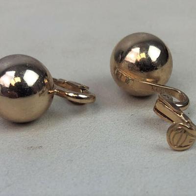 vintage NAPIER JEWELRY GOLD BEAD LEVER BACK EARRINGS