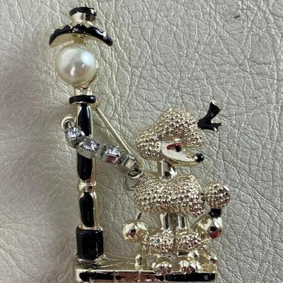 ENAMELED SILVER TONE POODLE PIN w RHINESTONES & PEARL