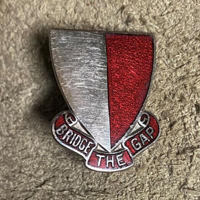 U.S. ARMY 115TH ENGINEER BATTALION DISNTINCTIVE UNIT CREST pair