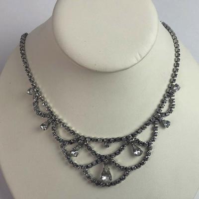 elegant WHITE RHINESTONE FAUX DIAMOND NECKLACE