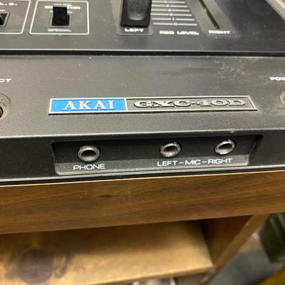 Akai GXC-40D is a stereo cassette deck