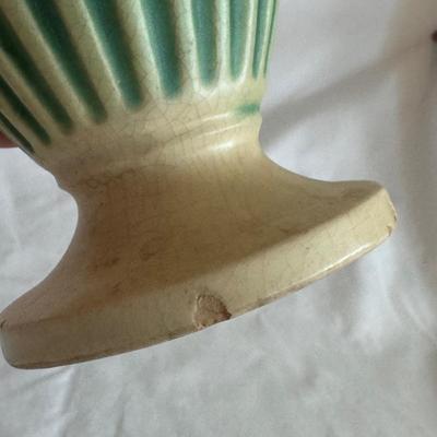 Roseville Art Deco Corinthian Vase (K-DZ)