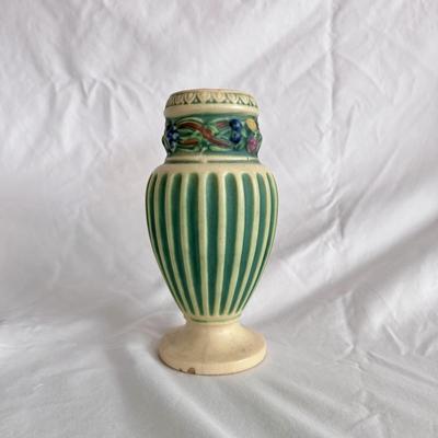 Roseville Art Deco Corinthian Vase (K-DZ)