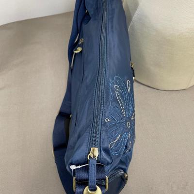 New! Travelon Navy Nylon Handbag and wallet set