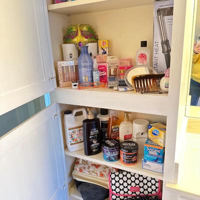 Bath supplies lot