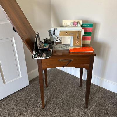 Singer Touch-N-Sew w/ attachments