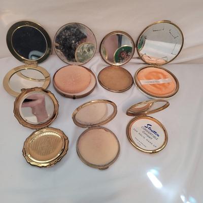 Cosmetic Compact Collection and Shadow Box (B1-EL)