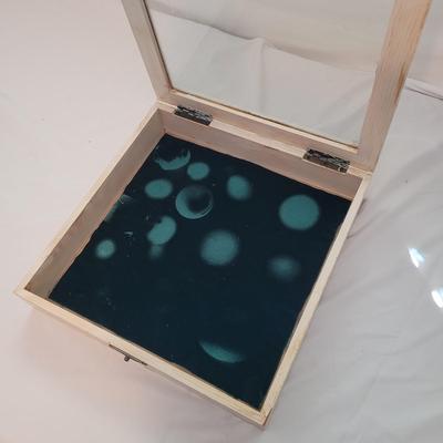 Cosmetic Compact Collection and Shadow Box (B1-EL)