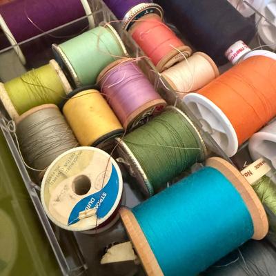 Well-Stocked Sewing Kit with 70+ Rolls of Thread & More (B2-HS)