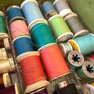 Well-Stocked Sewing Kit with 70+ Rolls of Thread & More (B2-HS)