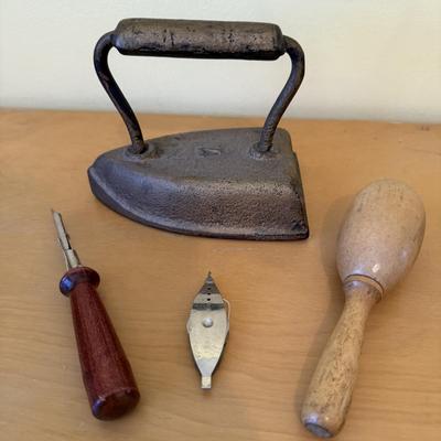 Vintage Boye Crafting Tools, Sadiron, & Darning Egg (B2-HS)