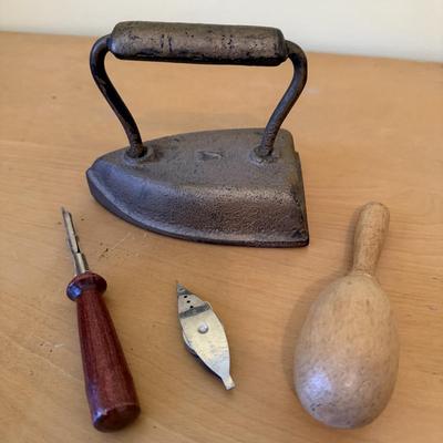 Vintage Boye Crafting Tools, Sadiron, & Darning Egg (B2-HS)