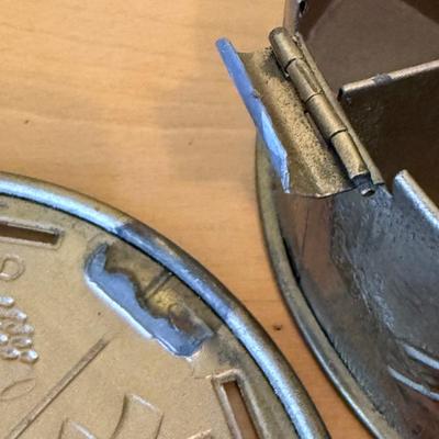 Vintage Brass English Coin Box with Key (B2-HS)