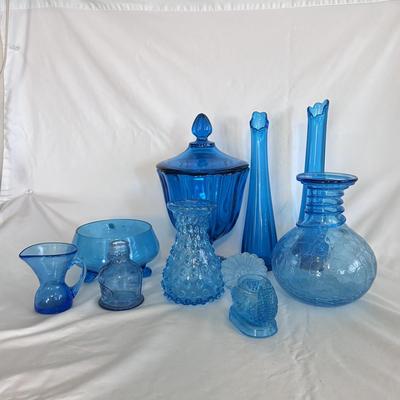 Collection of Turquoise Glass (K-DZ)