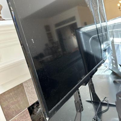 Spectre 40” TV/ DVD