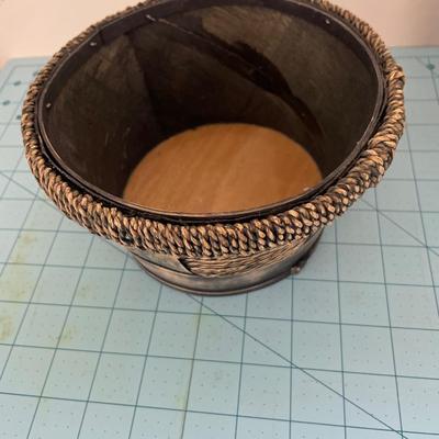 Wood and metal baskets