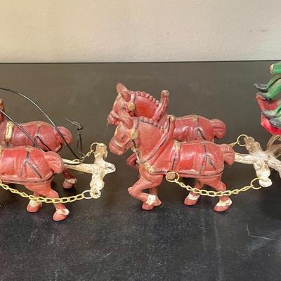 Vintage Cast Iron Toy 8 Clydesdale Horses & Wagon, Beer Barrels, 2 Drivers & Dog