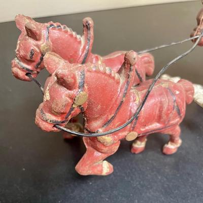 Vintage Cast Iron Toy 8 Clydesdale Horses & Wagon, Beer Barrels, 2 Drivers & Dog