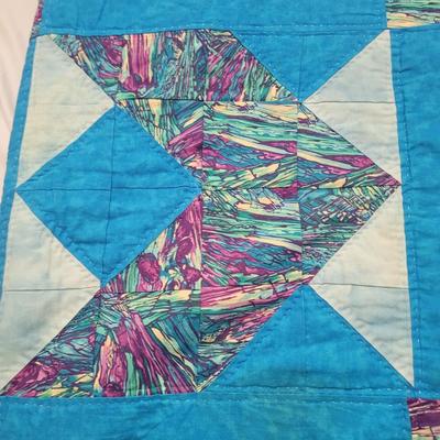 Blue Patterned Quilt (B1-EL)