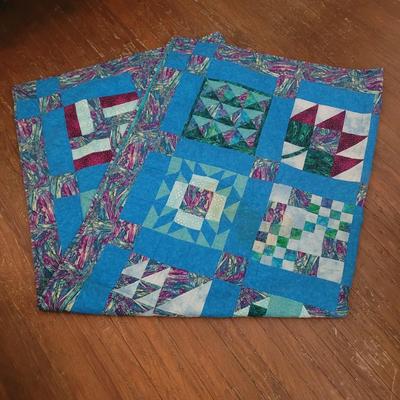 Blue Patterned Quilt (B1-EL)