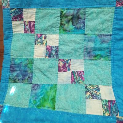 Blue Patterned Quilt (B1-EL)