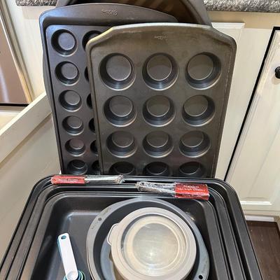 Pans lot - Sheet, Muffins & Cake