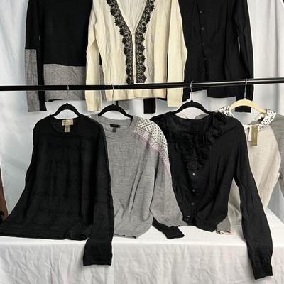 Lot F 302 Women’s Black & White Casual Clothing Lot (Large)