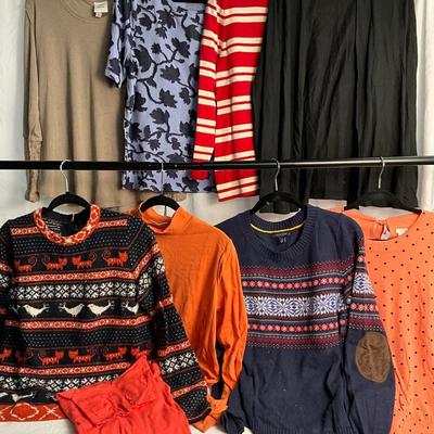 Lot F 304 Women’s Casual Clothing Lot (Large)