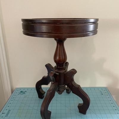 Plant stand