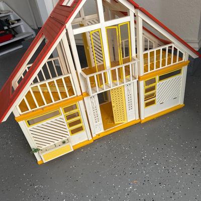 Barbie dream House