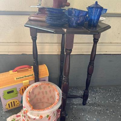 Vintage stitch mistress hand crank sewing machine & Cobalt 40's child dishes