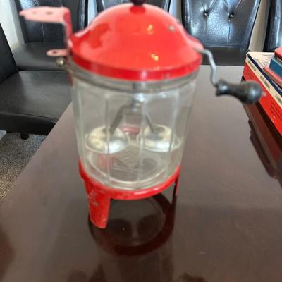 Wolverine vintage mechanical toy washing machine