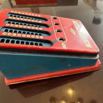 Wolverine Vintage mechanical toy adding machine