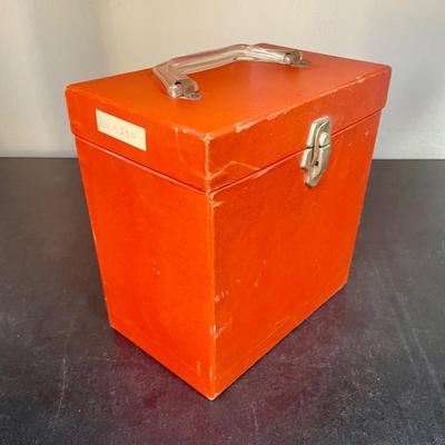 Vintage 45RPM Amfile Platter-Pak Red Record Storage Carry Case with 43 Records