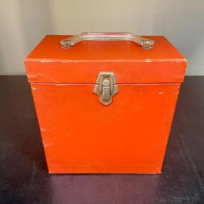 Vintage 45RPM Amfile Platter-Pak Red Record Storage Carry Case with 43 Records