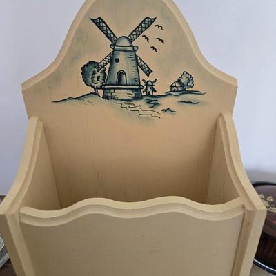Recipe or card holder