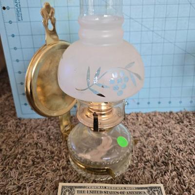 Lantern with wall hang