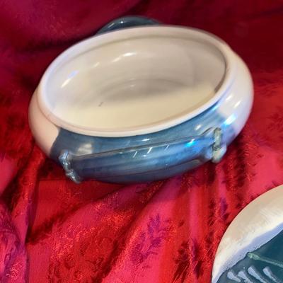 SIGNED POTTERY CASSEROLE DISH AND BOWL
