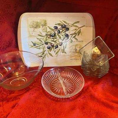 SERVING TRAY, SQUARED GLASS BOWLS, LARGER SERVING BOWL, HORS D’OEUVRE DISH