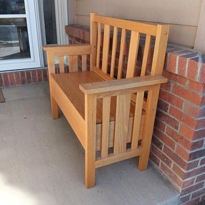 SOLID OAK BENCH WITH STORAGE UNDER THE SEAT