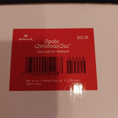 2 BOXES OF SPODE MISTLETOE PLACE CARDS (8 TOTAL)