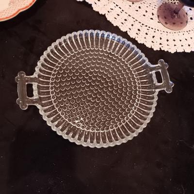 8 PURPLE STEMMED GLASSES AND SERVING DISHES