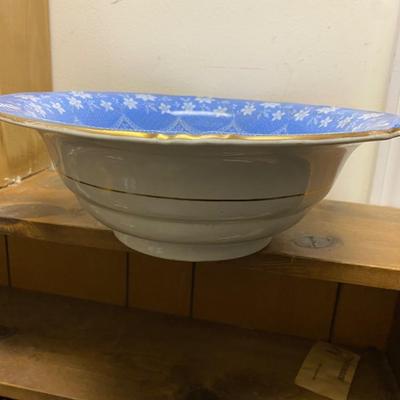 Vintage bowl with floral pattern and gold trim
