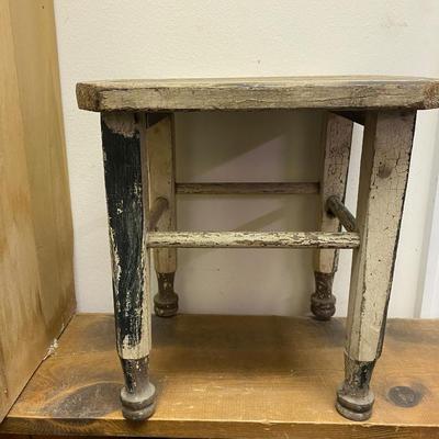 Vintage Furniture Primitive Wooden Wood Chair Stool Seat Bench Rustic