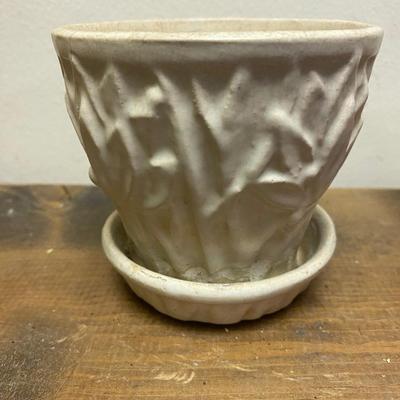 Vintage McCoy Pottery Water Lotus Flower Pot Planter White