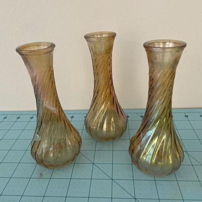 3 vases