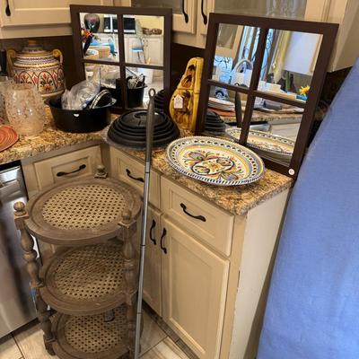 Lot 5: Kitchen Larger Selection
