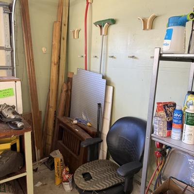 Lot 7: Garage Right Wall Selection